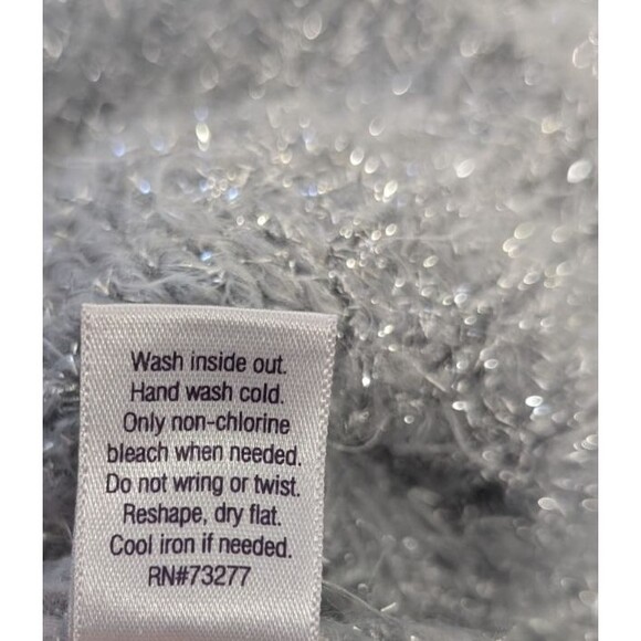 JLO Jennifer Lopez XS Gray & Silver Sparkly Sweater Holiday Festive New Year's - Picture 5 of 14